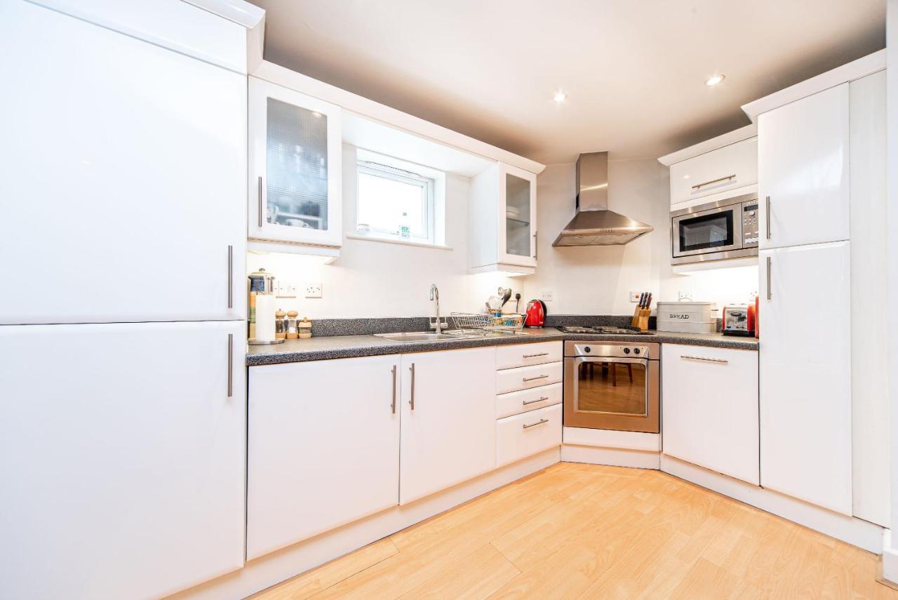 Pass The Keys Delightful Apartment Close To River In Se16 London Exterior photo