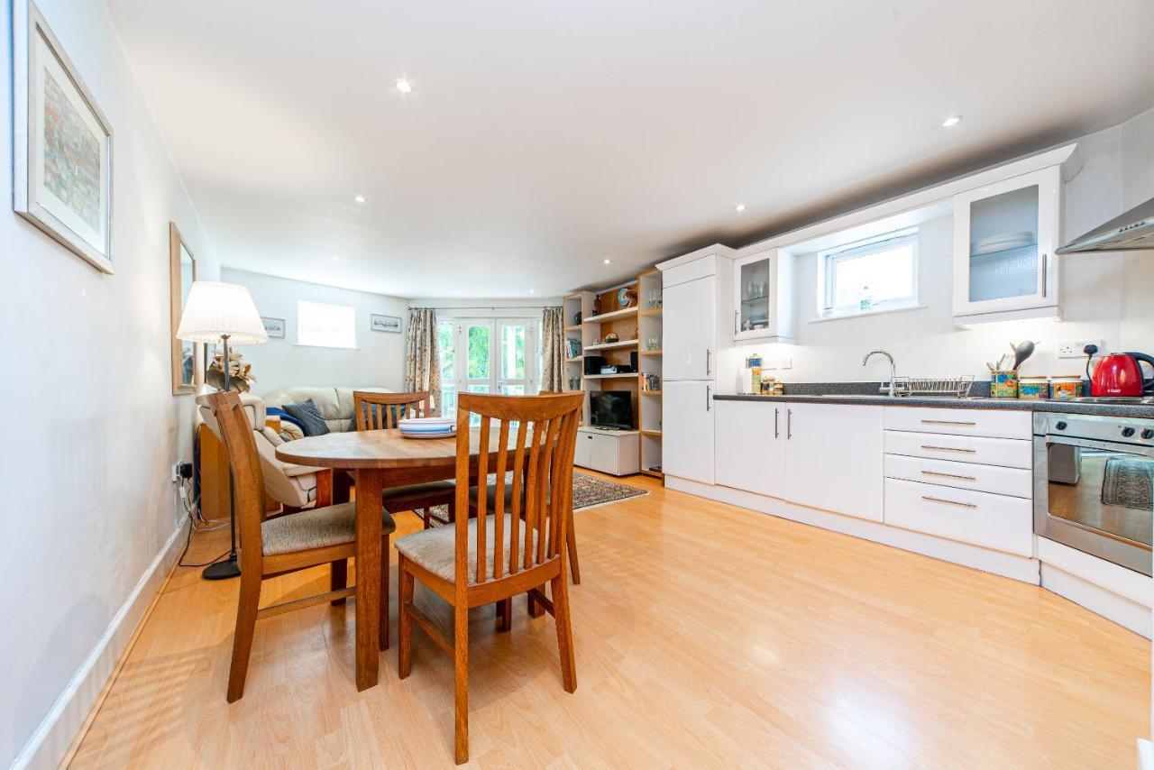 Pass The Keys Delightful Apartment Close To River In Se16 London Exterior photo