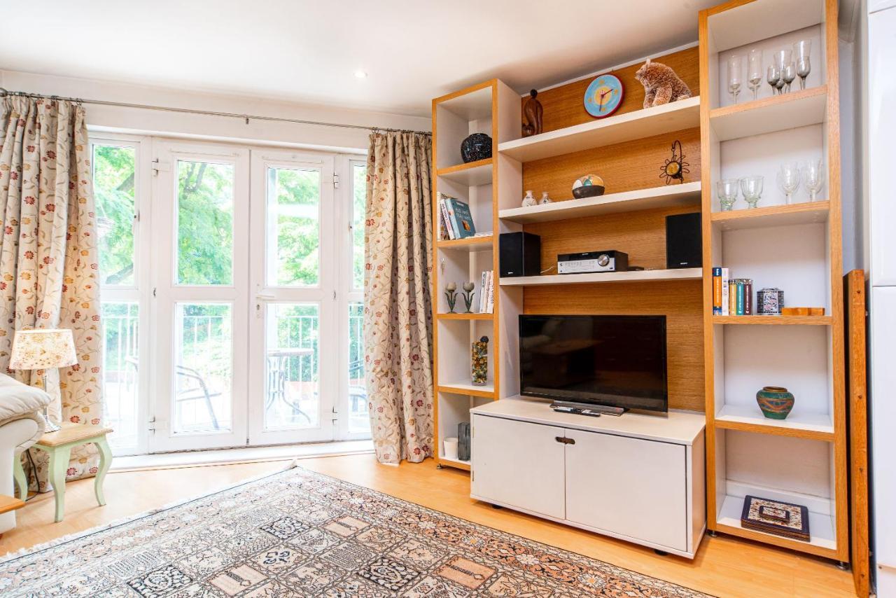Pass The Keys Delightful Apartment Close To River In Se16 London Exterior photo
